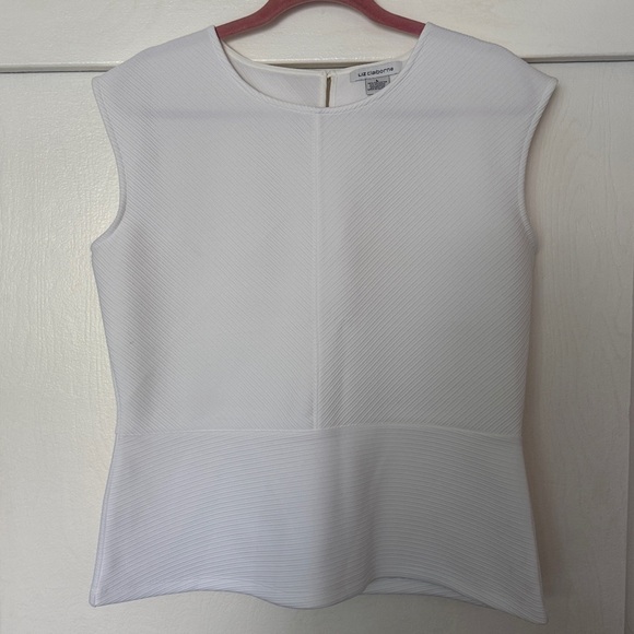 Liz Claiborne Tops - 🩷 Liz Claborne White Sleeveless Peplum Top | Size Large FLATTERING